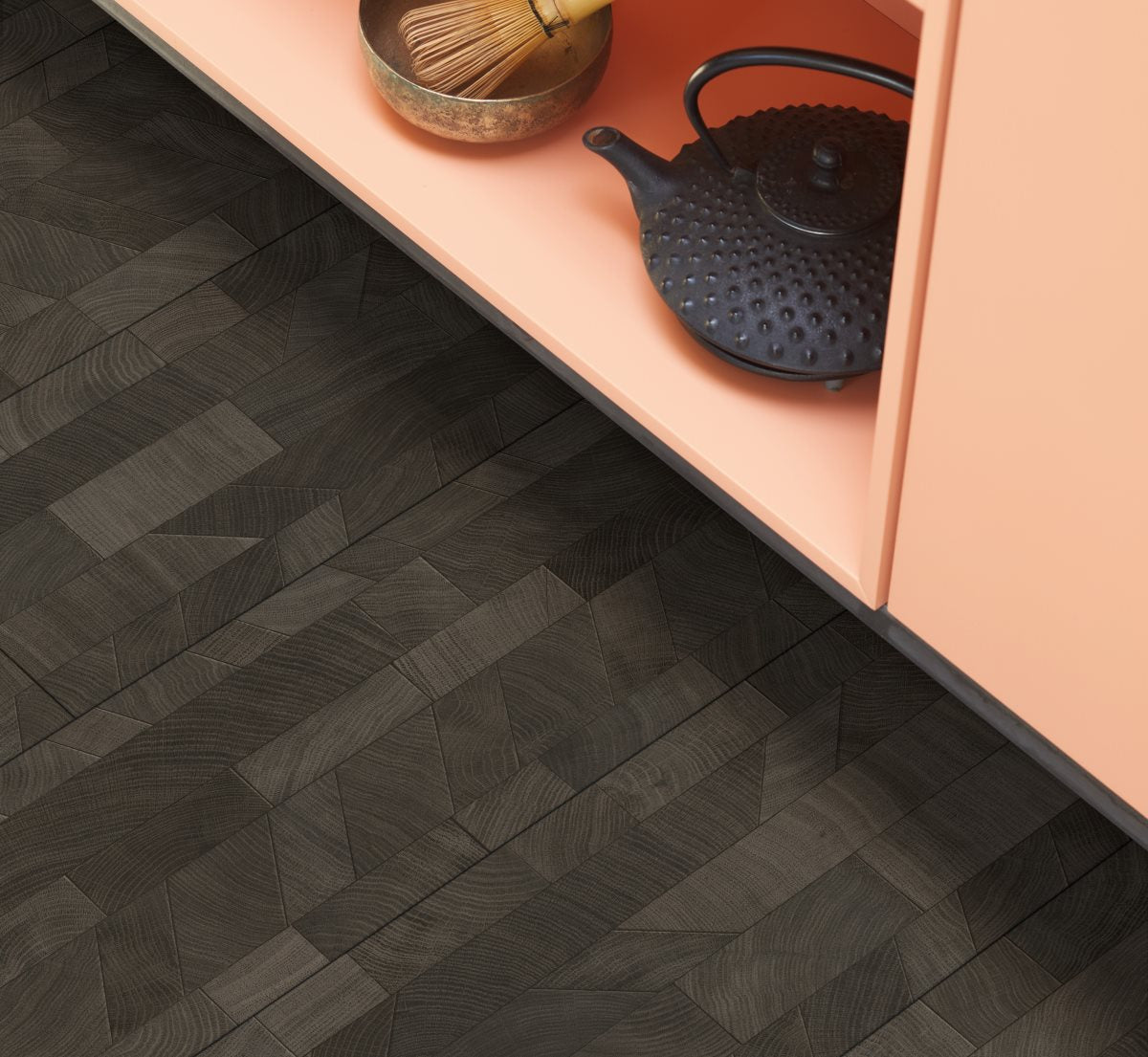 Cross Cut black
