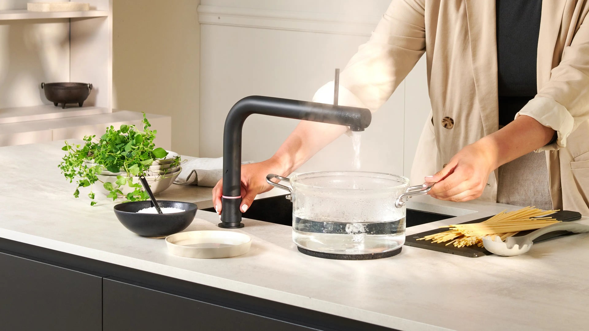 Sinks and taps that support both aesthetics and daily workflow