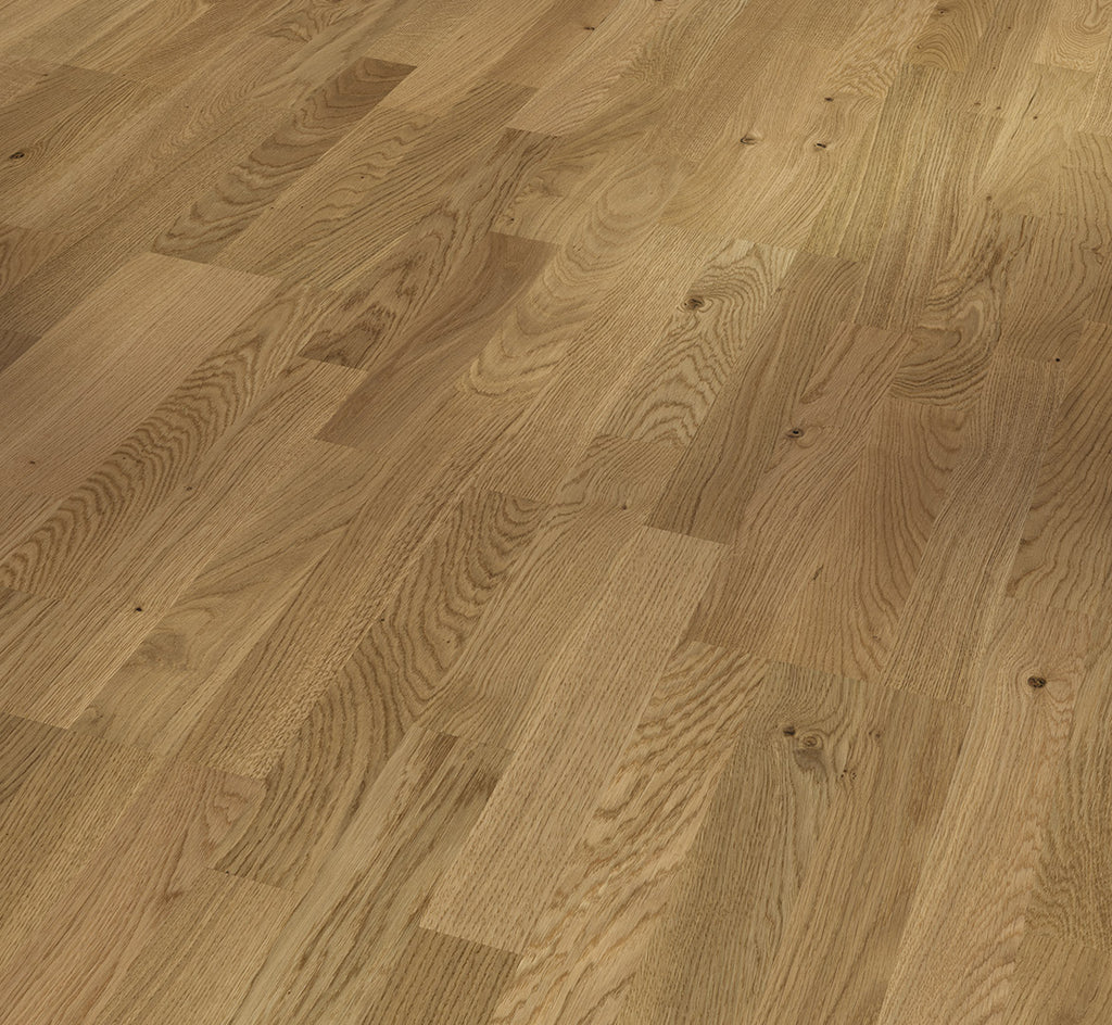 Knotty oak