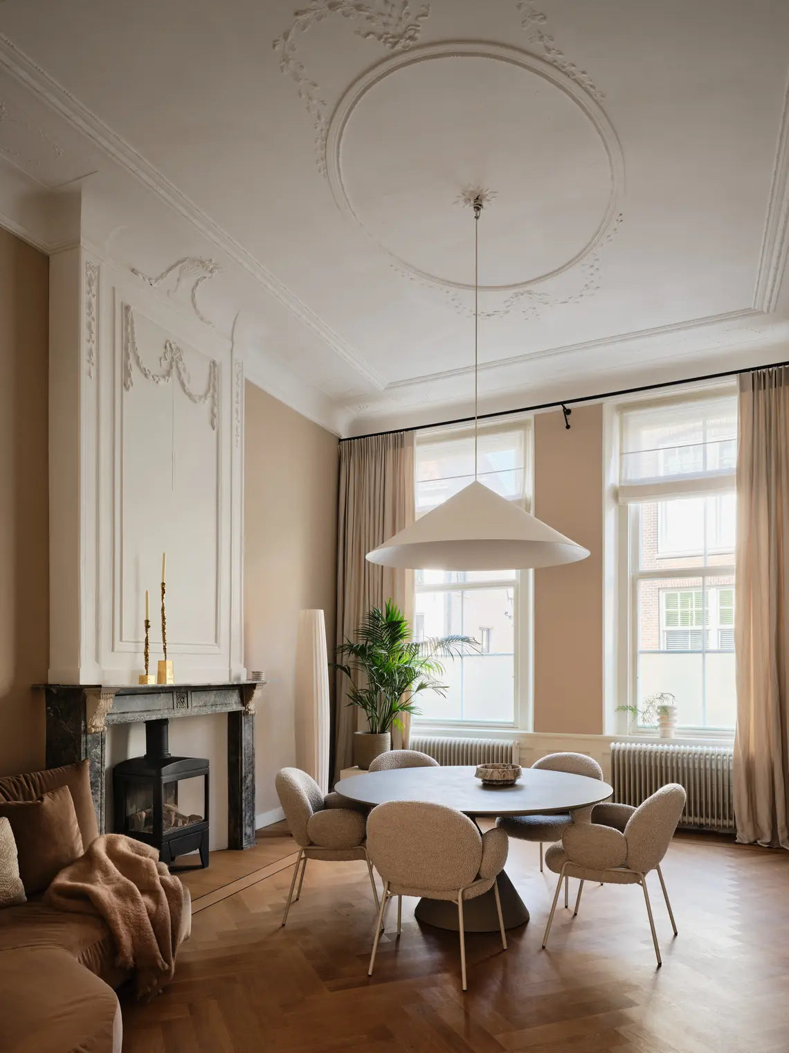 freifrau armchairs — Nana collection